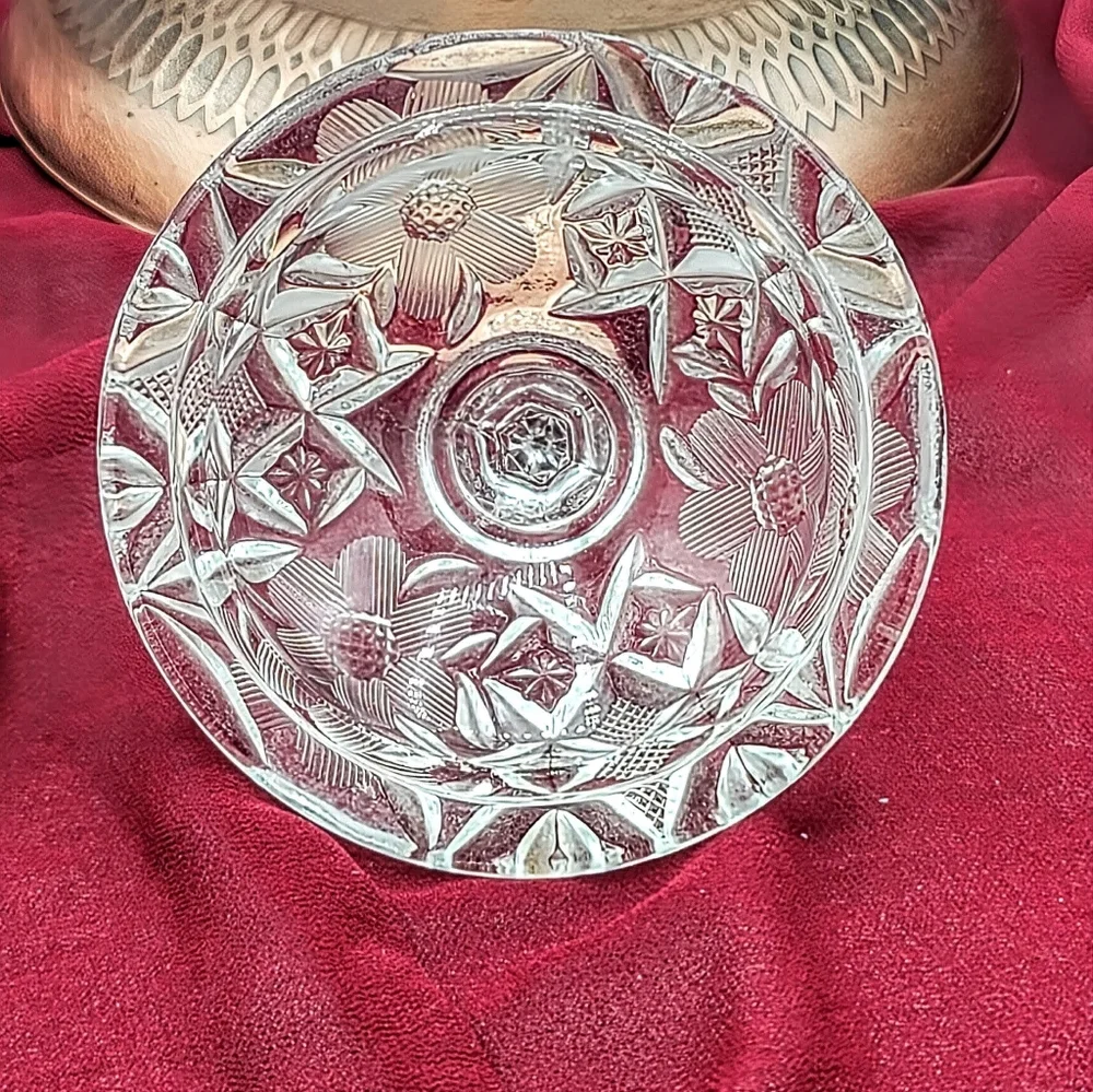 Pressed Crystal Creamer Sugar Bowl Lid Tray Floral Daisy Diamond Pattern Vintage